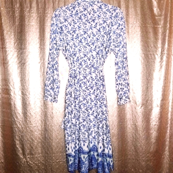 LuLaRoe BNWT S Ellie shirt dress - white blue floral 💙 - Picture 2 of 16